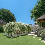 Villa Wantilan Putih