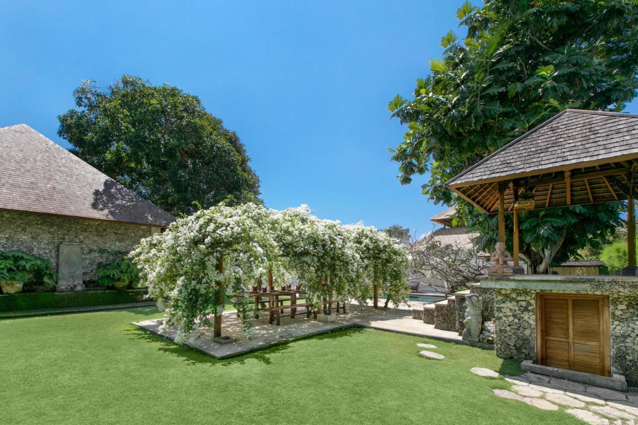 Couette-café Wantilan Putih Sanur