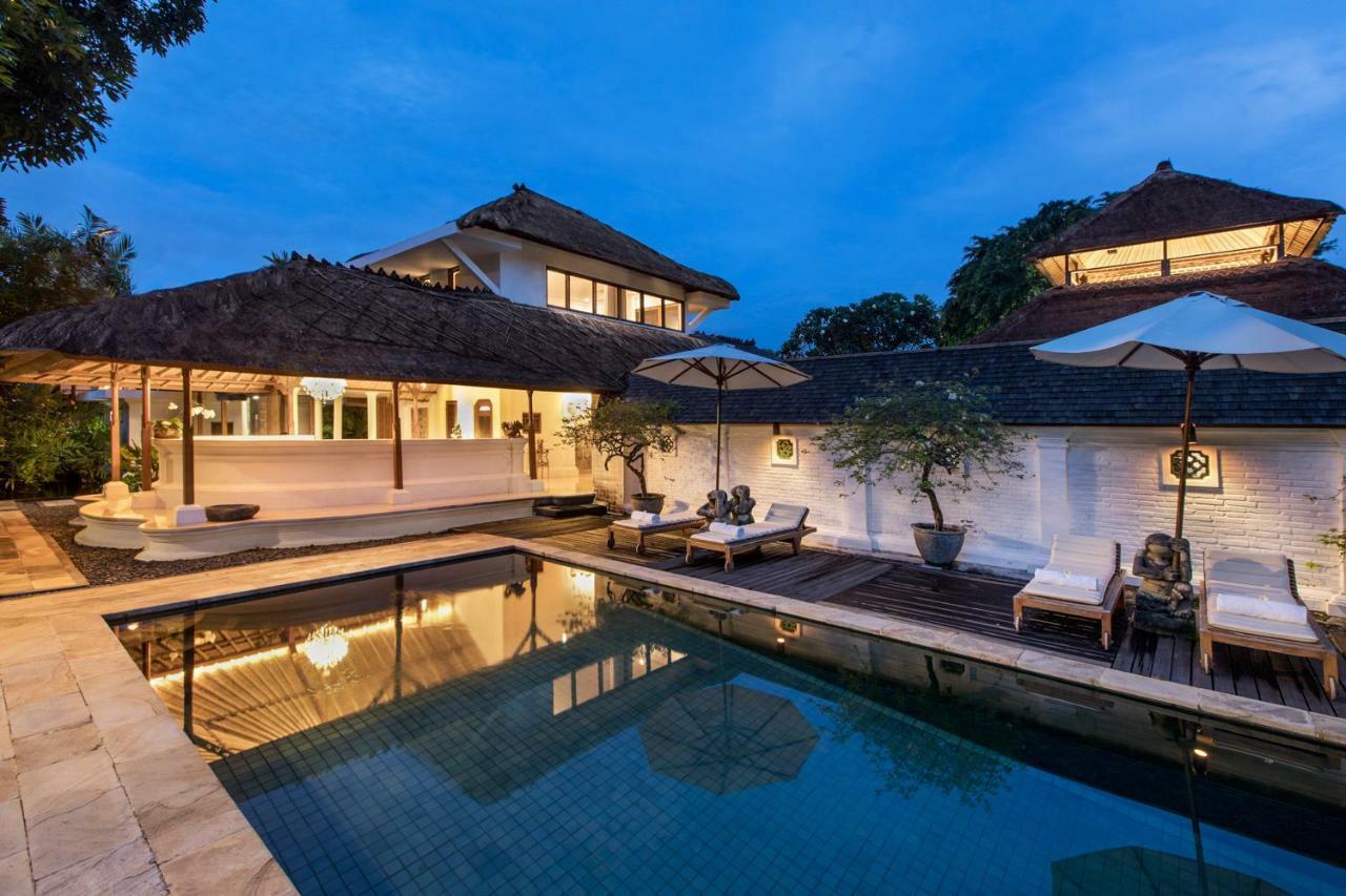 Wantilan Putih Couette-café
